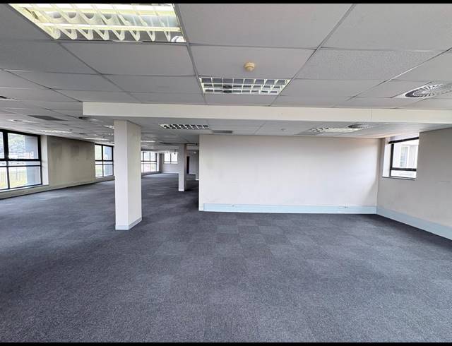 771M² OFFICE TO LET IN NOORDWYK